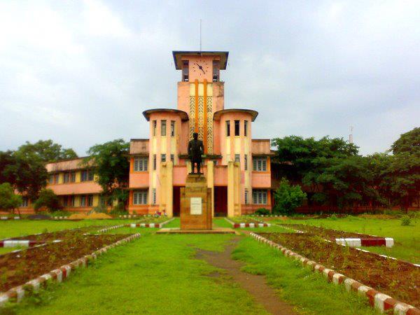 LIT University Nagpur Main Building(2)
