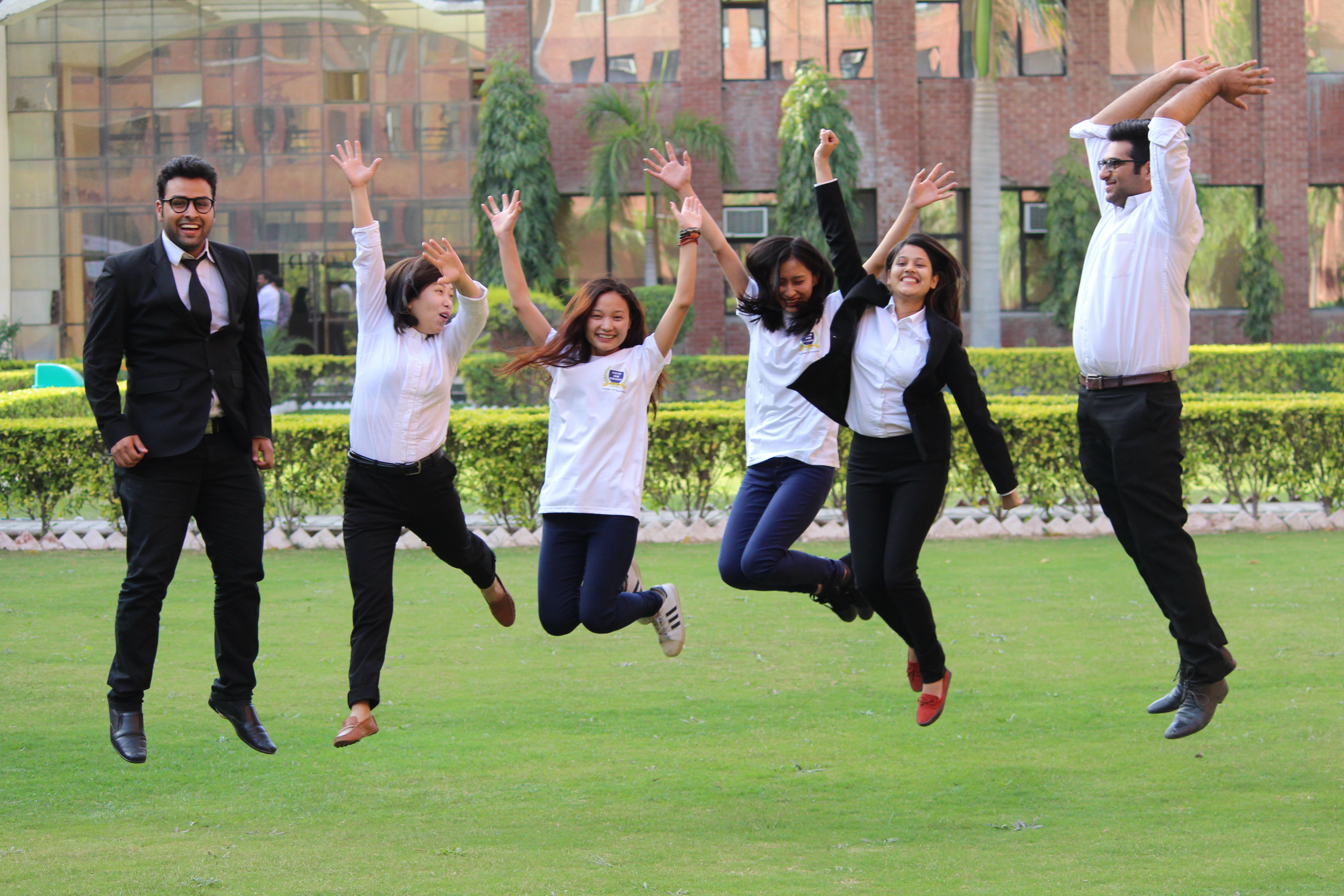 Lloyd Business School Others(4)