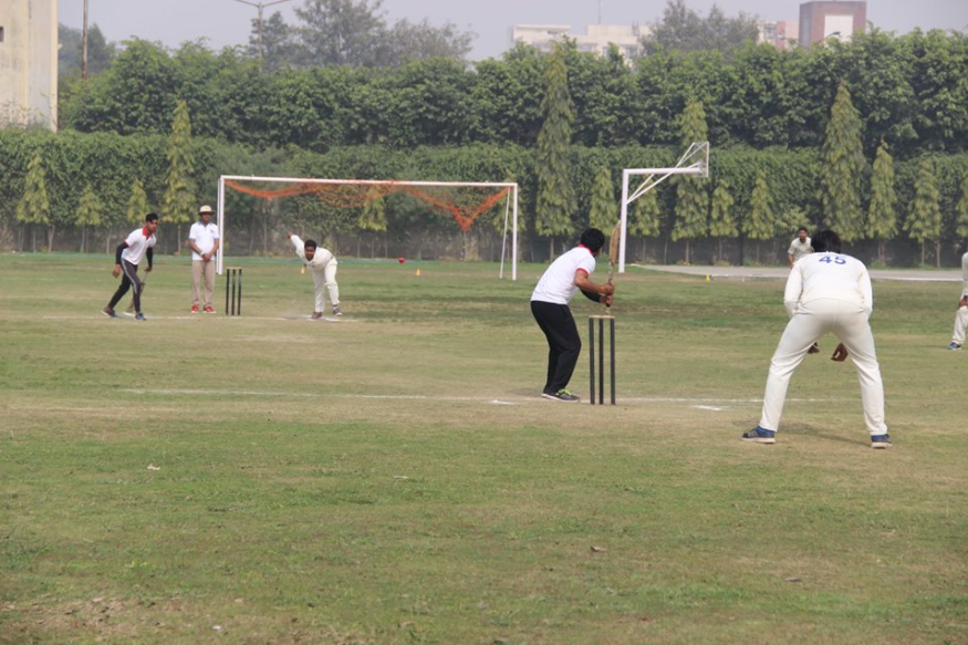 Lloyd Business School Sports Facility
