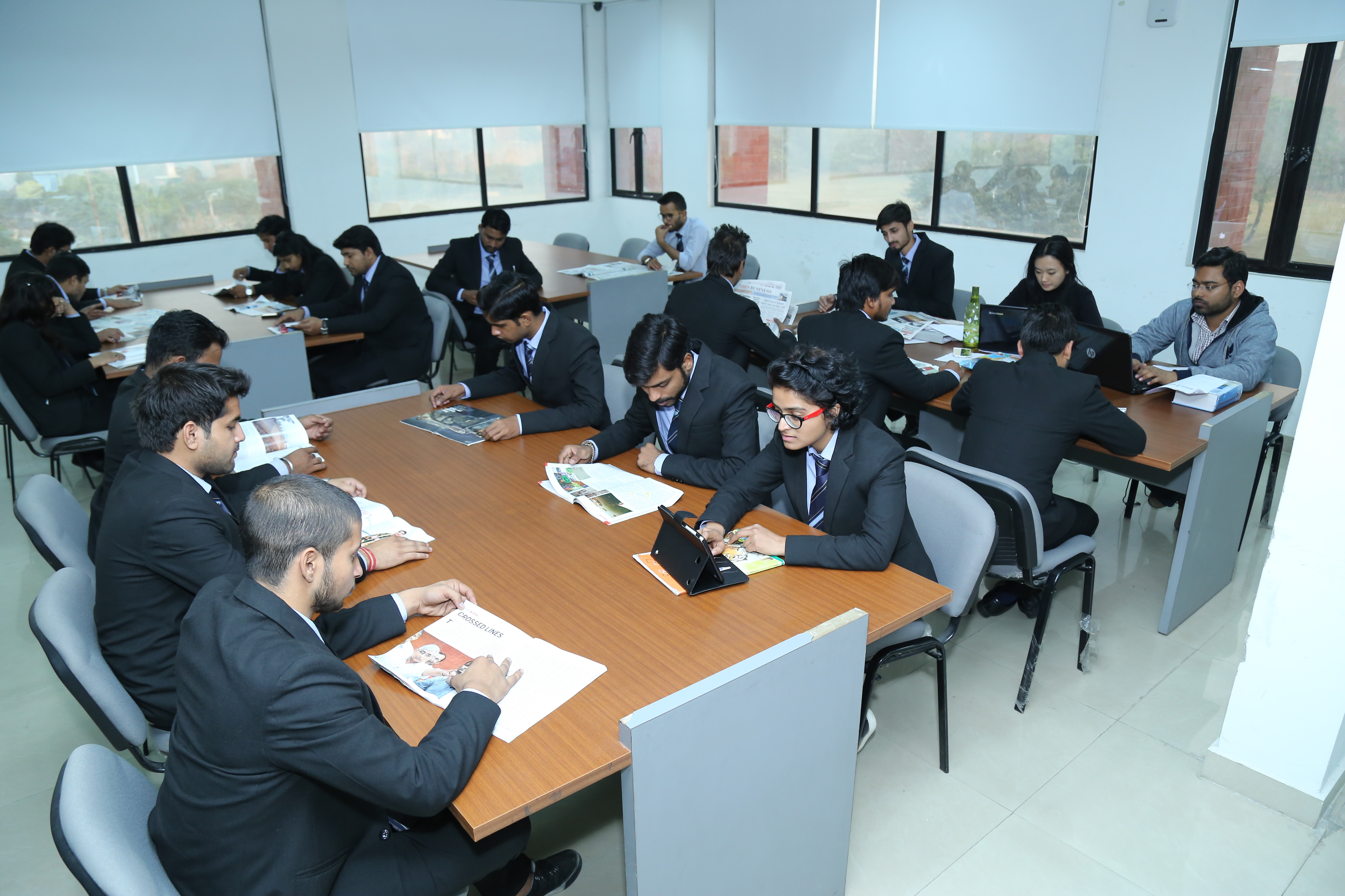 Lloyd Business School Library(2)
