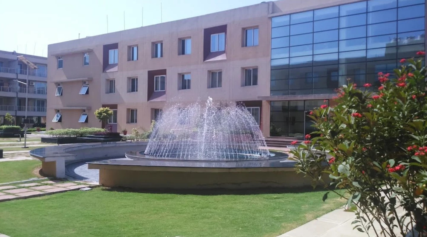 LM Thapar School of Management Others(8)