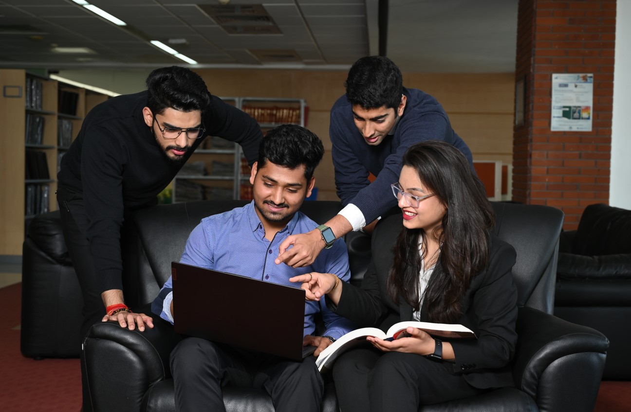 LM Thapar School of Management Others(10)