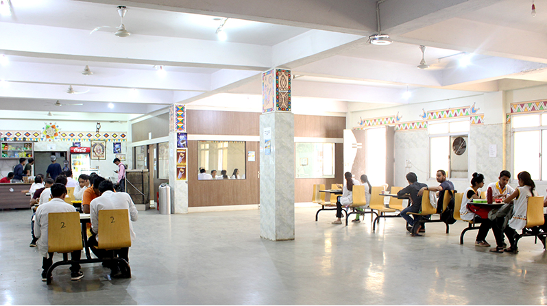 LNCT University Bhopal Cafeteria / Mess