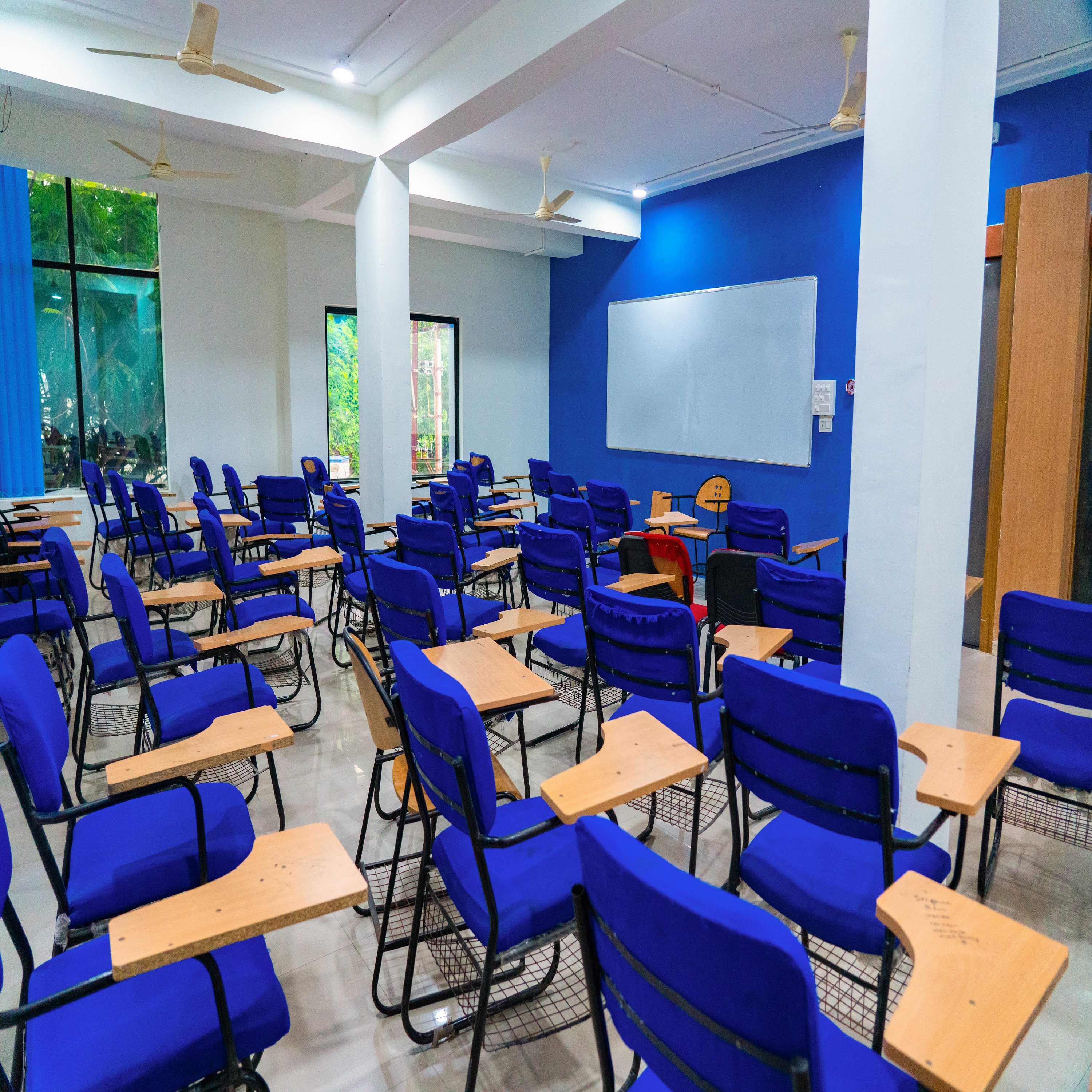 London Management Academy Others(2)
