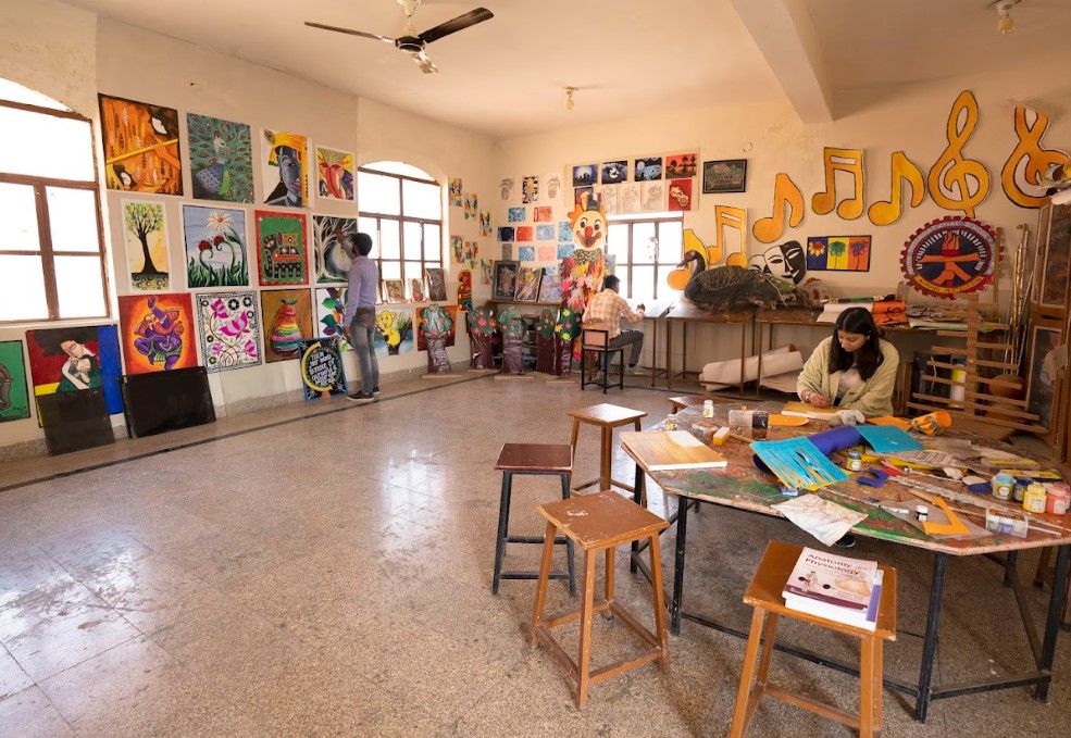 Lords University Classroom(3)