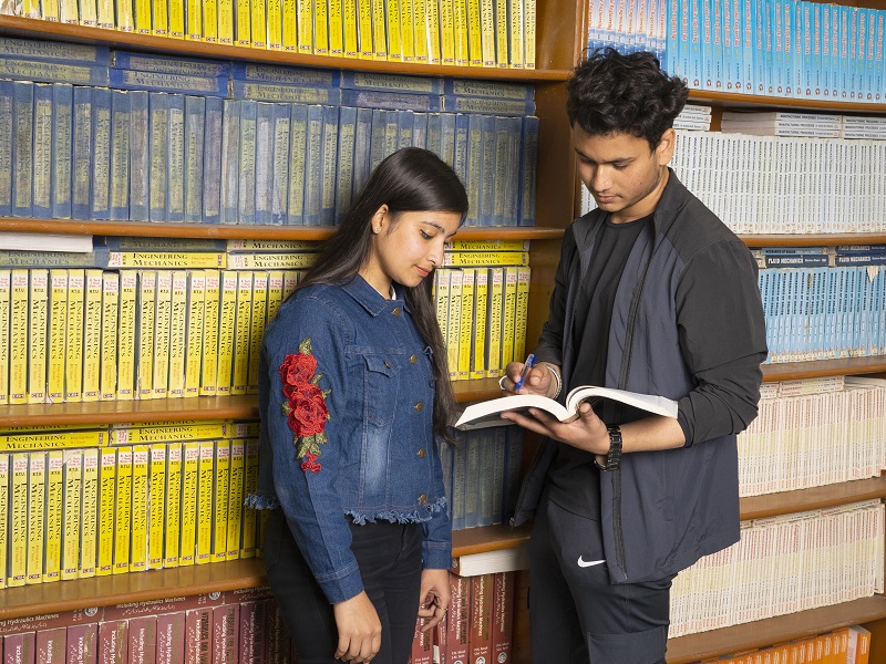 Lords University Library(2)