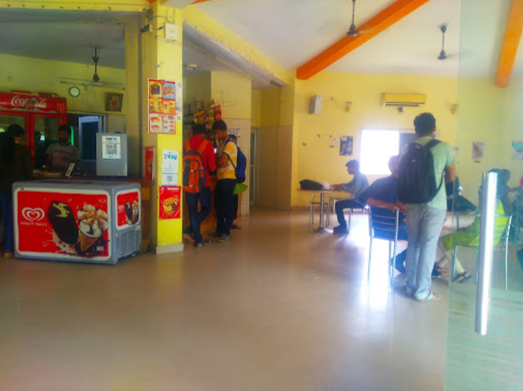 MMMUT Gorakhpur Cafeteria / Mess