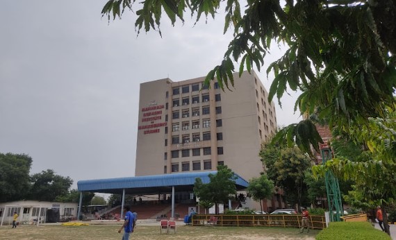 Maharaja Agrasen Business School Campus Building(5)