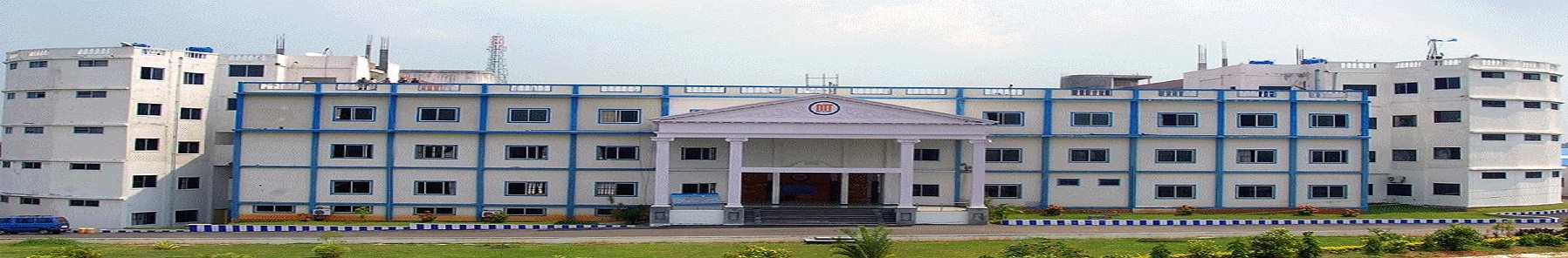 Maharaja Institute of Technology Campus Building(1)