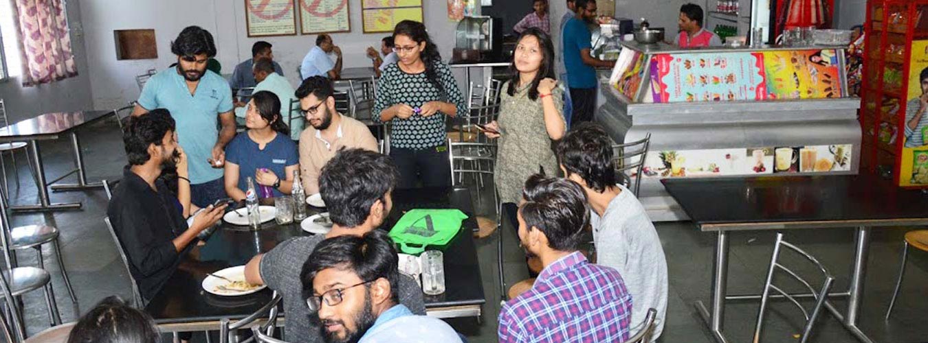 Maharishi Markandeshwar University Sadopur Cafeteria / Mess