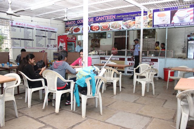 Marathwada Mitra Mandal's College of Commerce (MMCC) Cafeteria / Mess