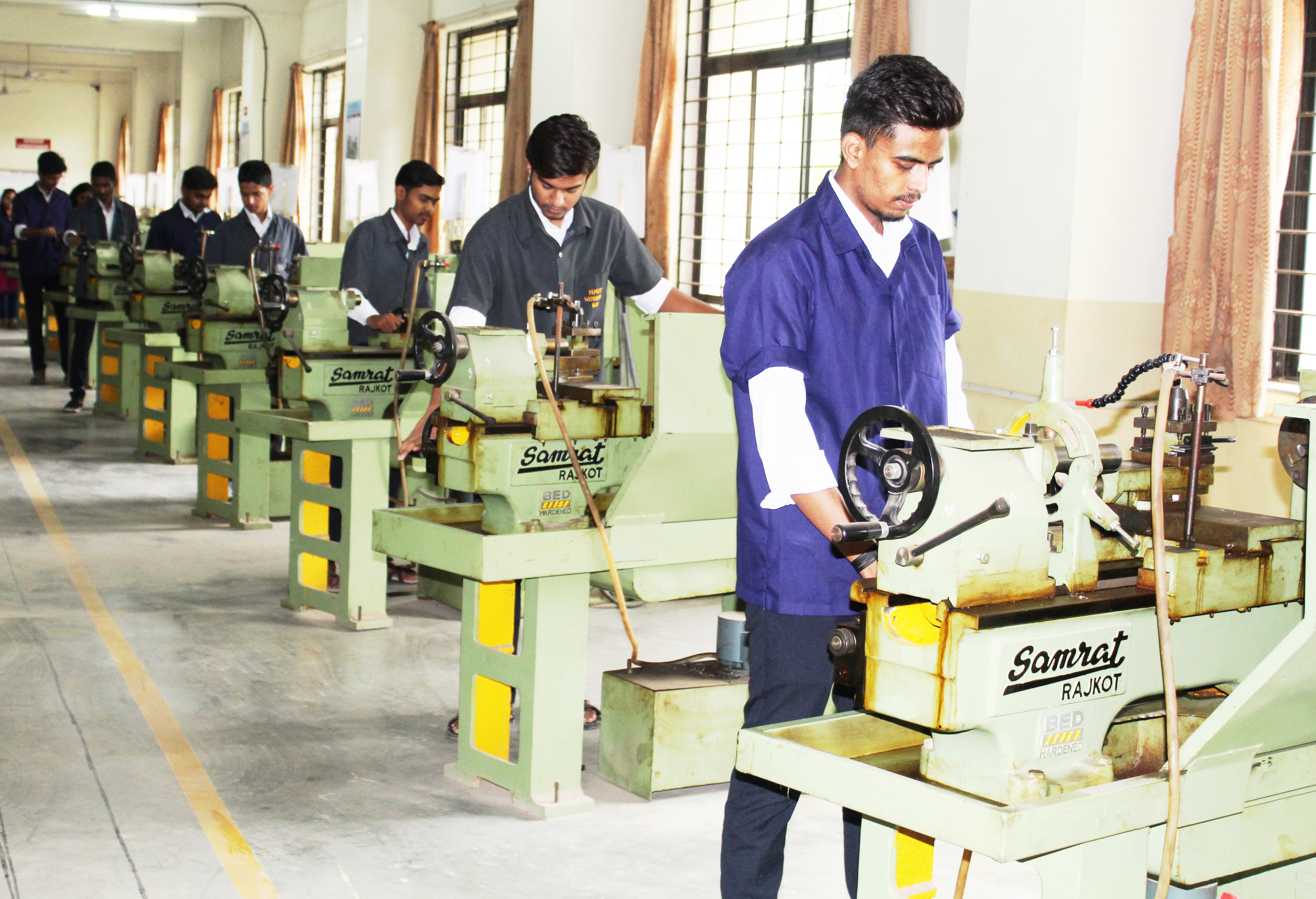 MMIT Pune Labs(5)