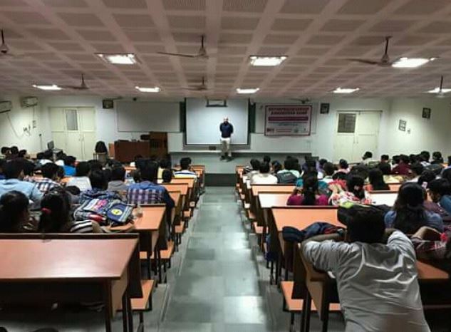 MIET Meerut Classroom(1)