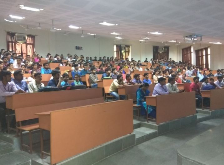 MIET Meerut Classroom(2)