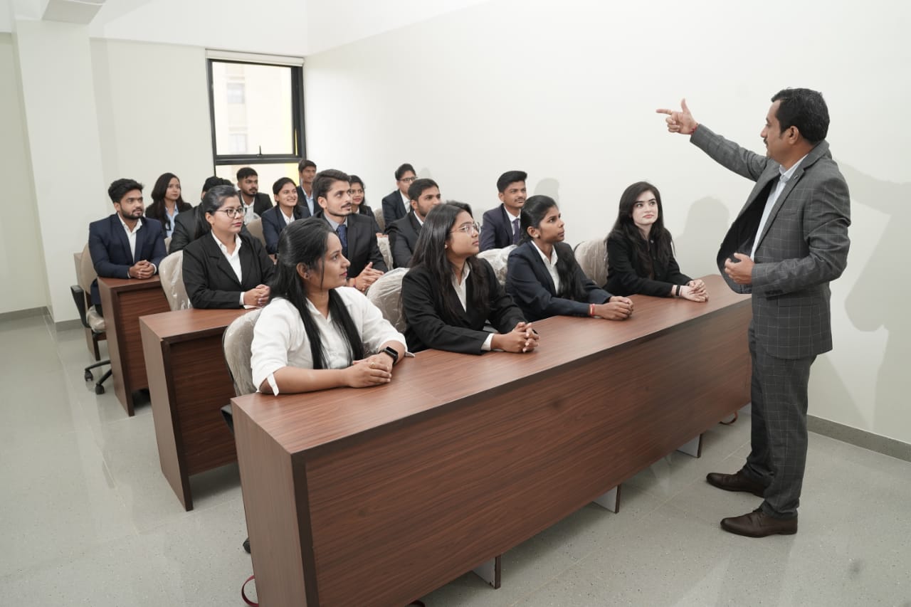 MIMA Institute of Management Classroom(1)