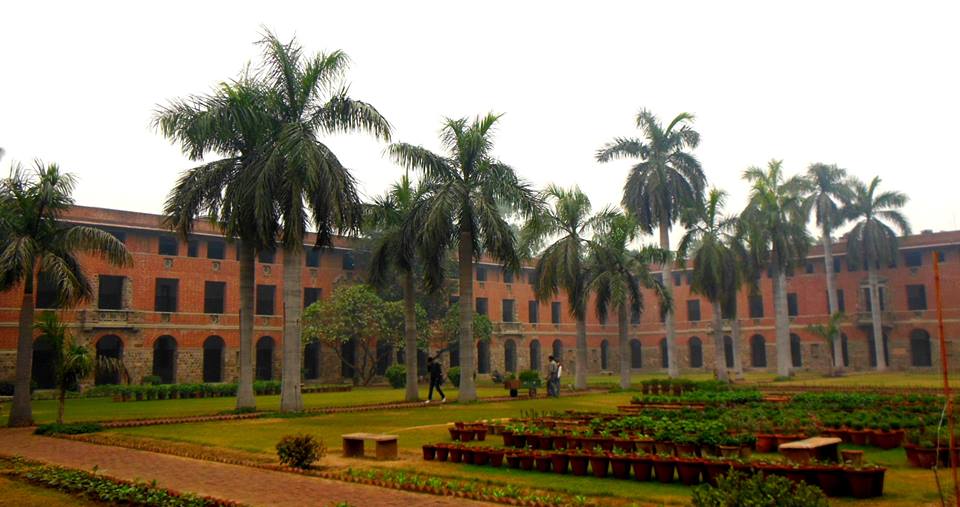 Miranda House New Delhi Campus View(1)