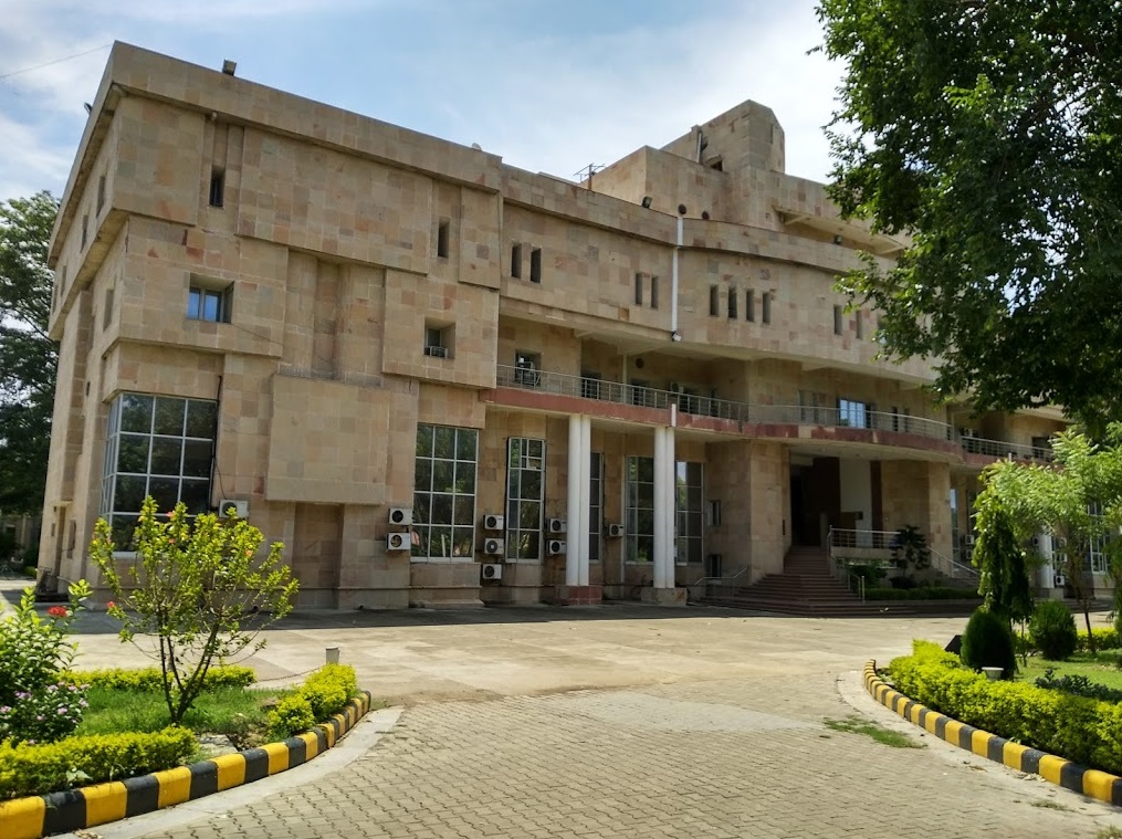 MNNIT Allahabad Campus Building(2)