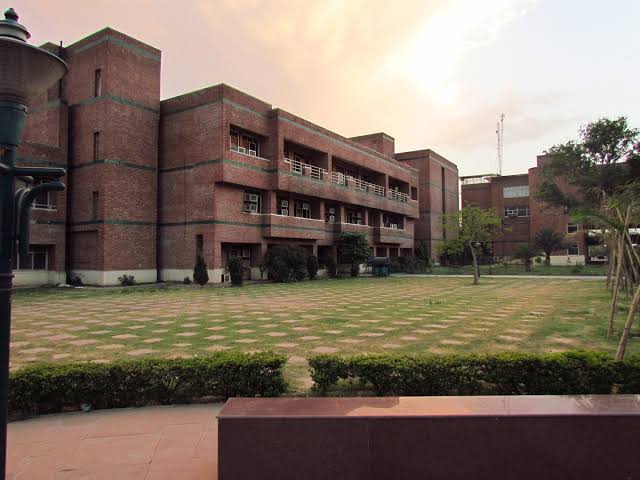 MLSU Campus Building(3)