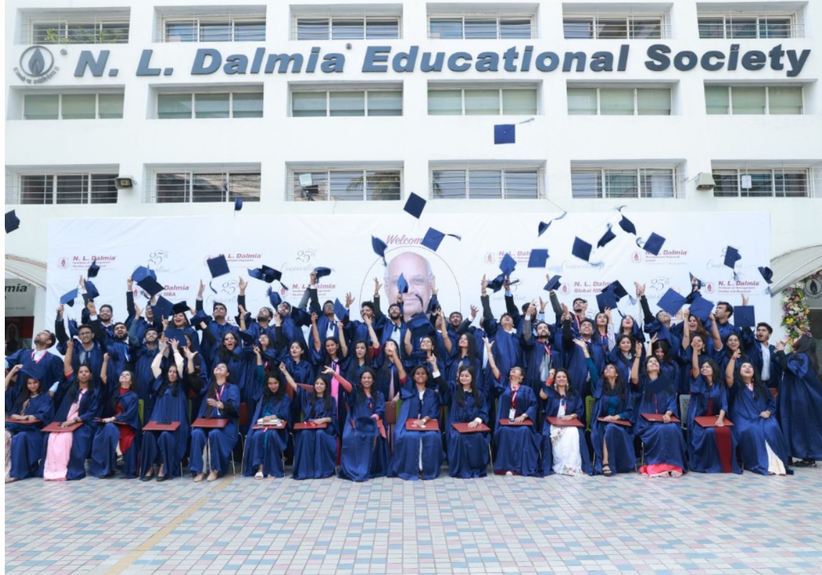 N. L. Dalmia Institute of Management Studies and Research Convocation(2)