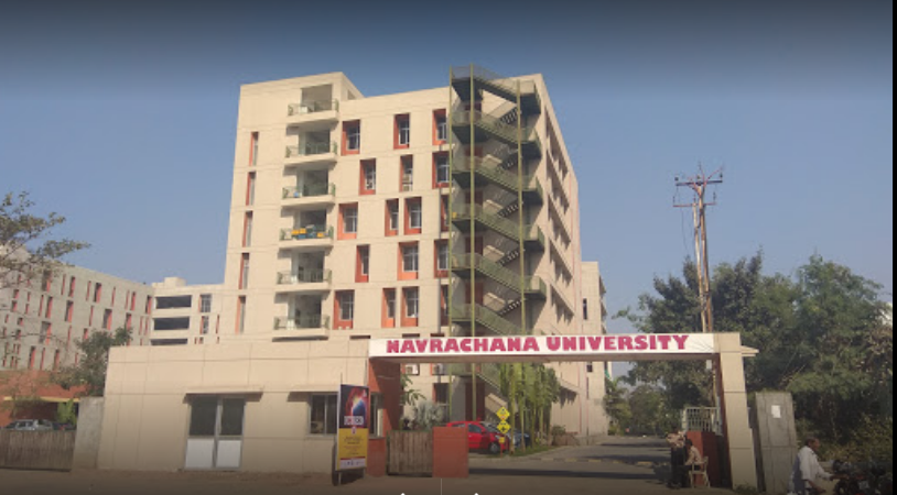 Navrachana University Entrance(2)
