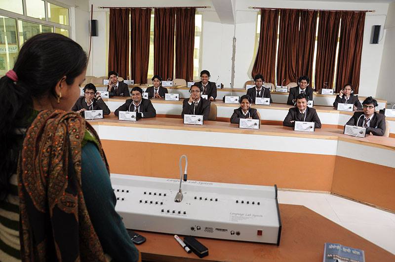 Neelkanth Group of Institutions Classroom