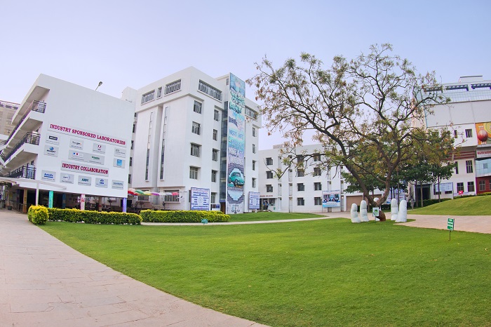 NHCE Bangalore Campus View(3)