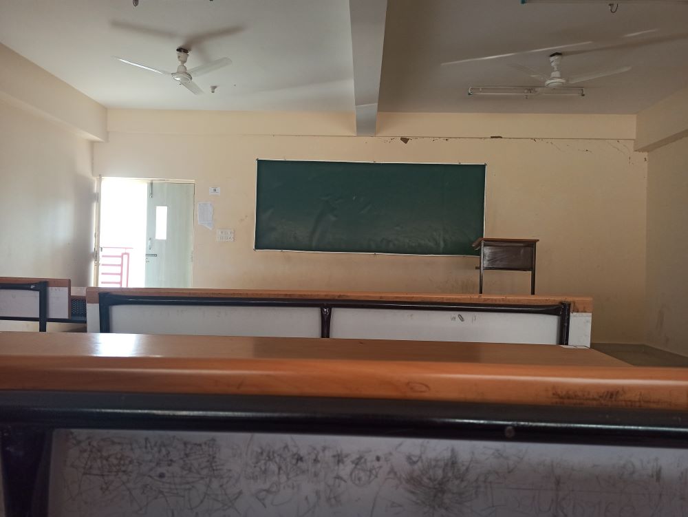 NITTE Meenakshi Bangalore Classroom(2)