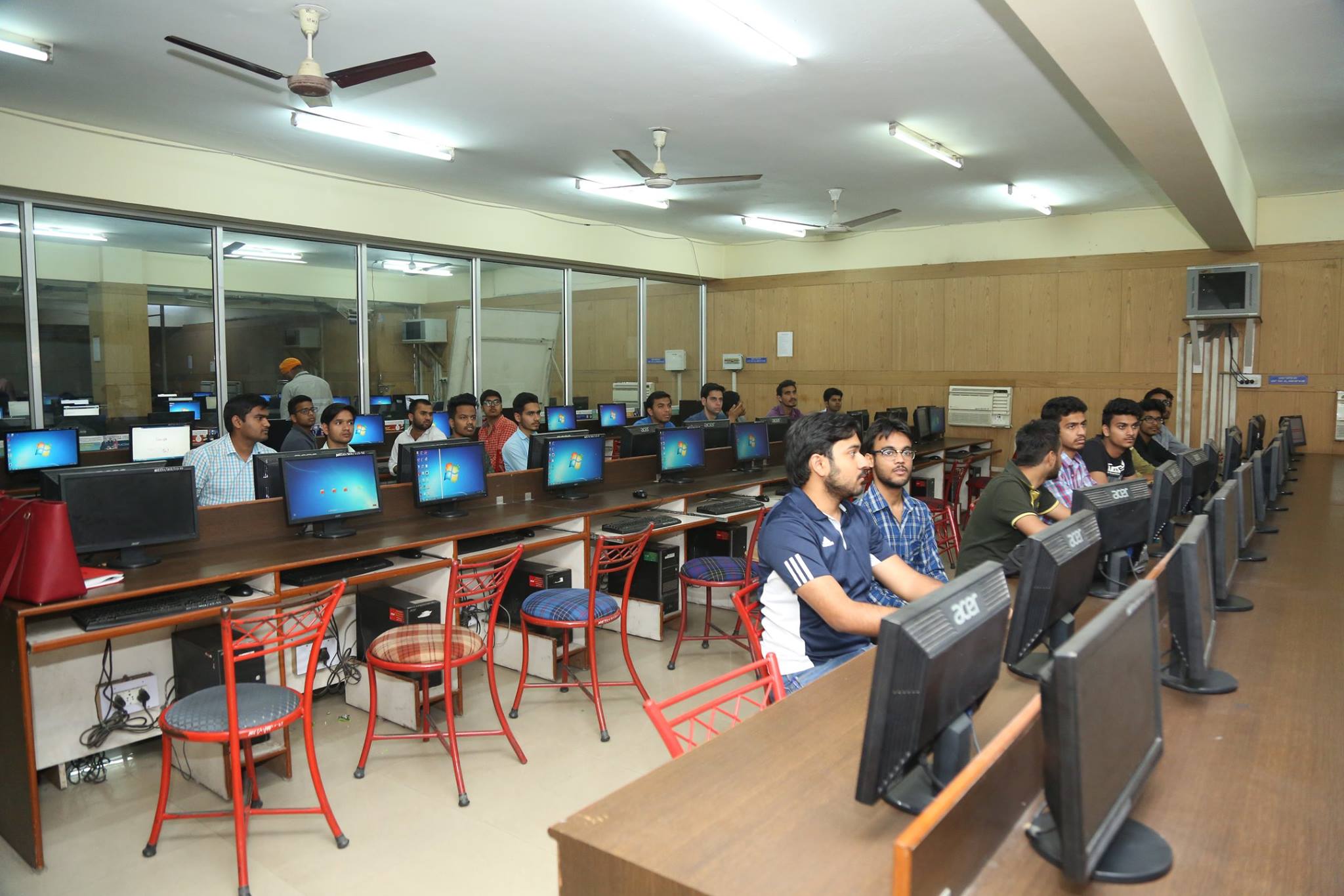 NIET Gr Noida Labs(3)