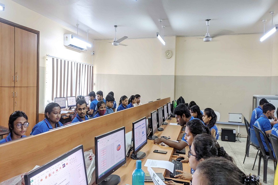 Nopany Institute of Management Studies Labs(2)