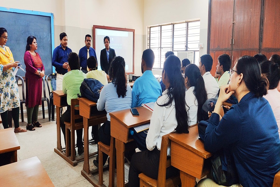 Nopany Institute of Management Studies Classroom(2)