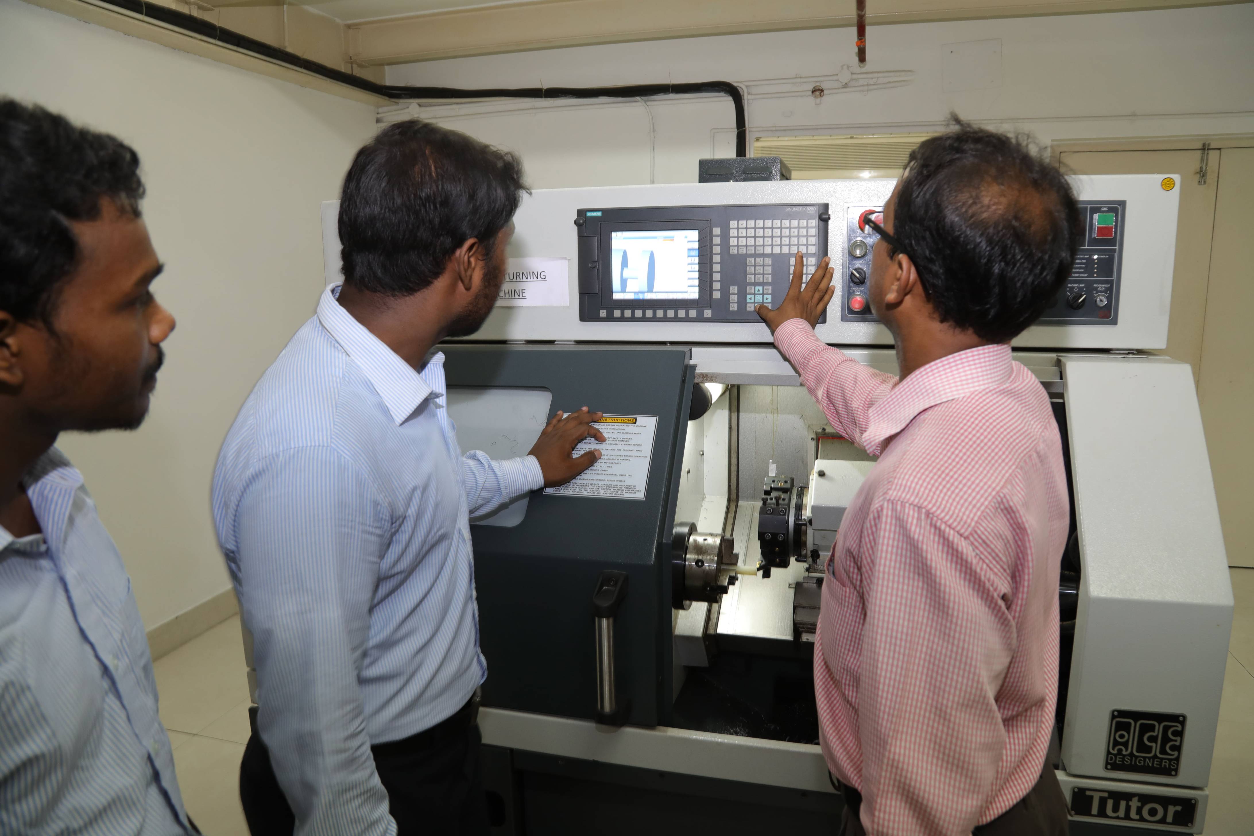 OmDayal Group of Institutions Labs(3)