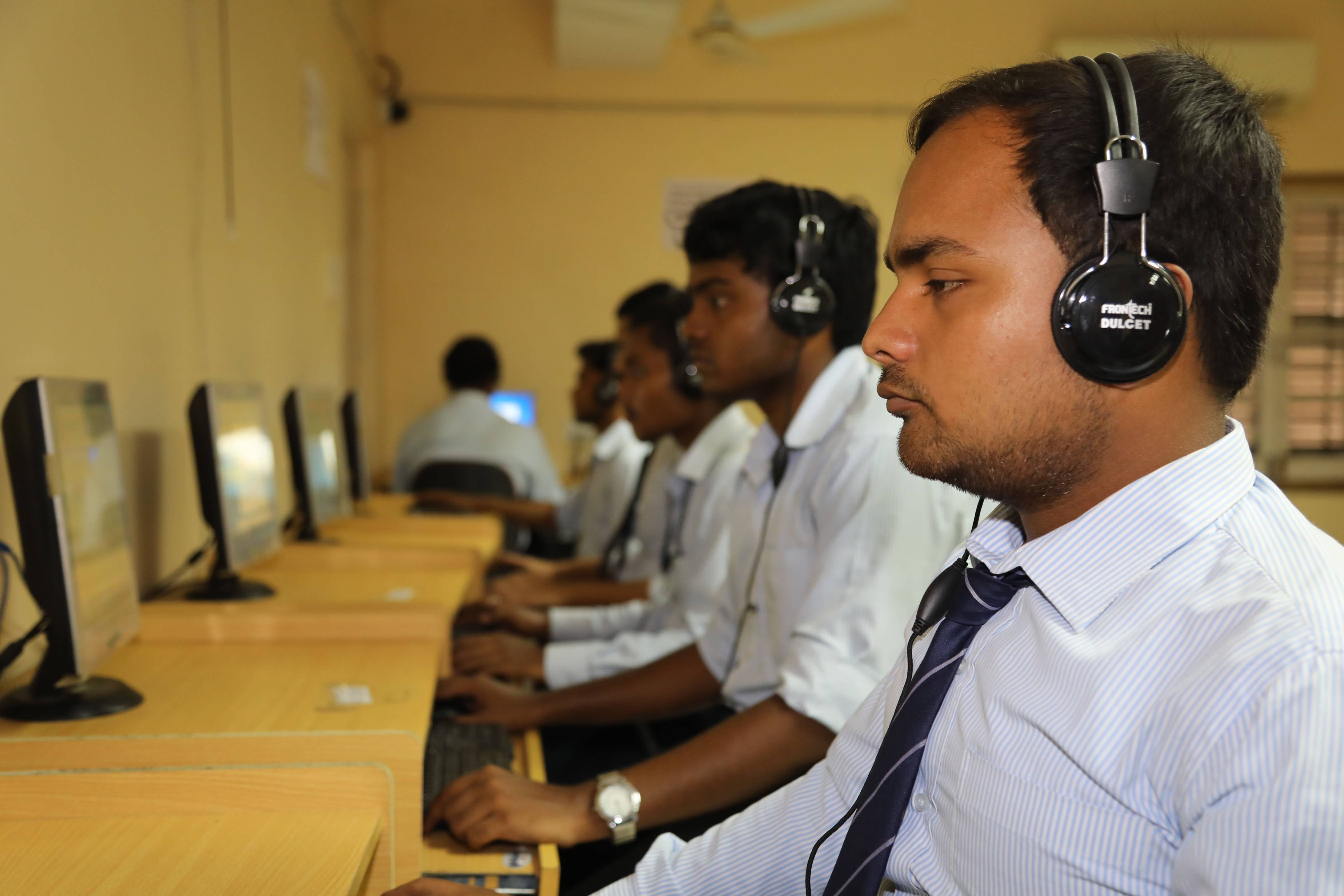 OmDayal Group of Institutions Labs(5)