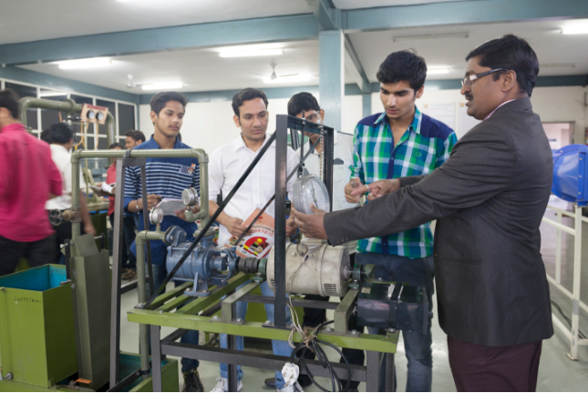 OP Jindal University Raigarh Labs(2)