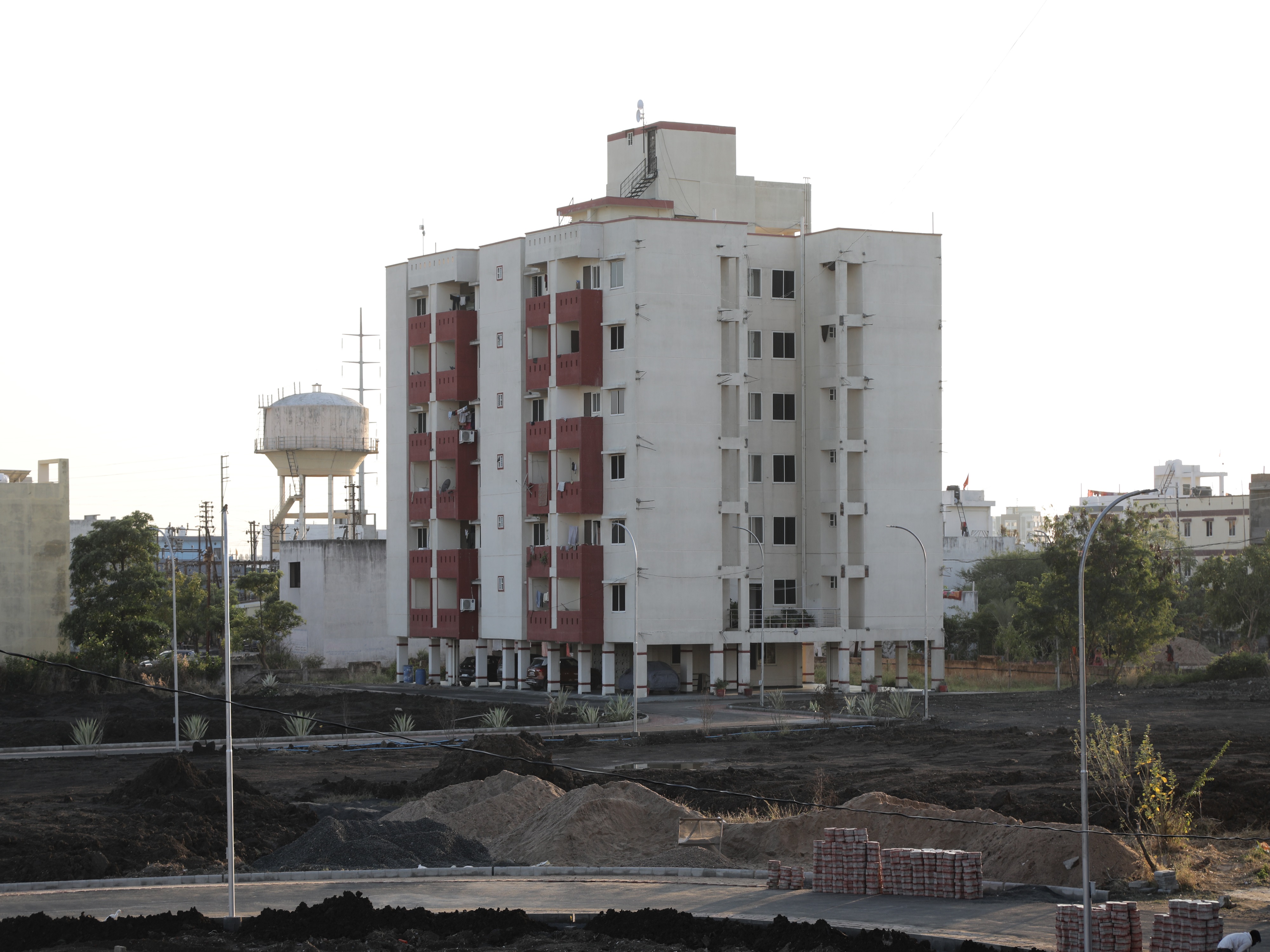 Oriental University Others(1)