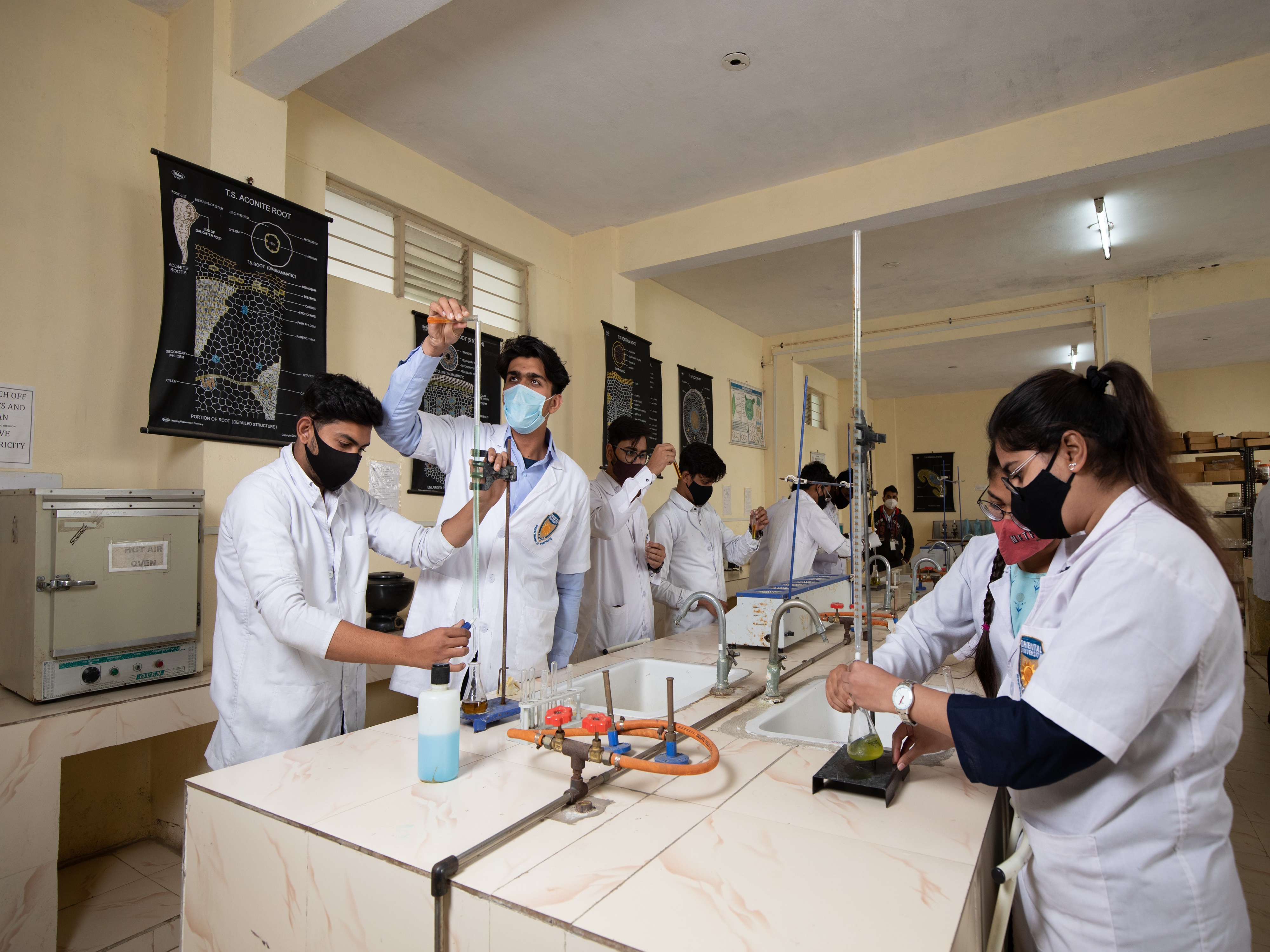 Oriental University Labs(1)