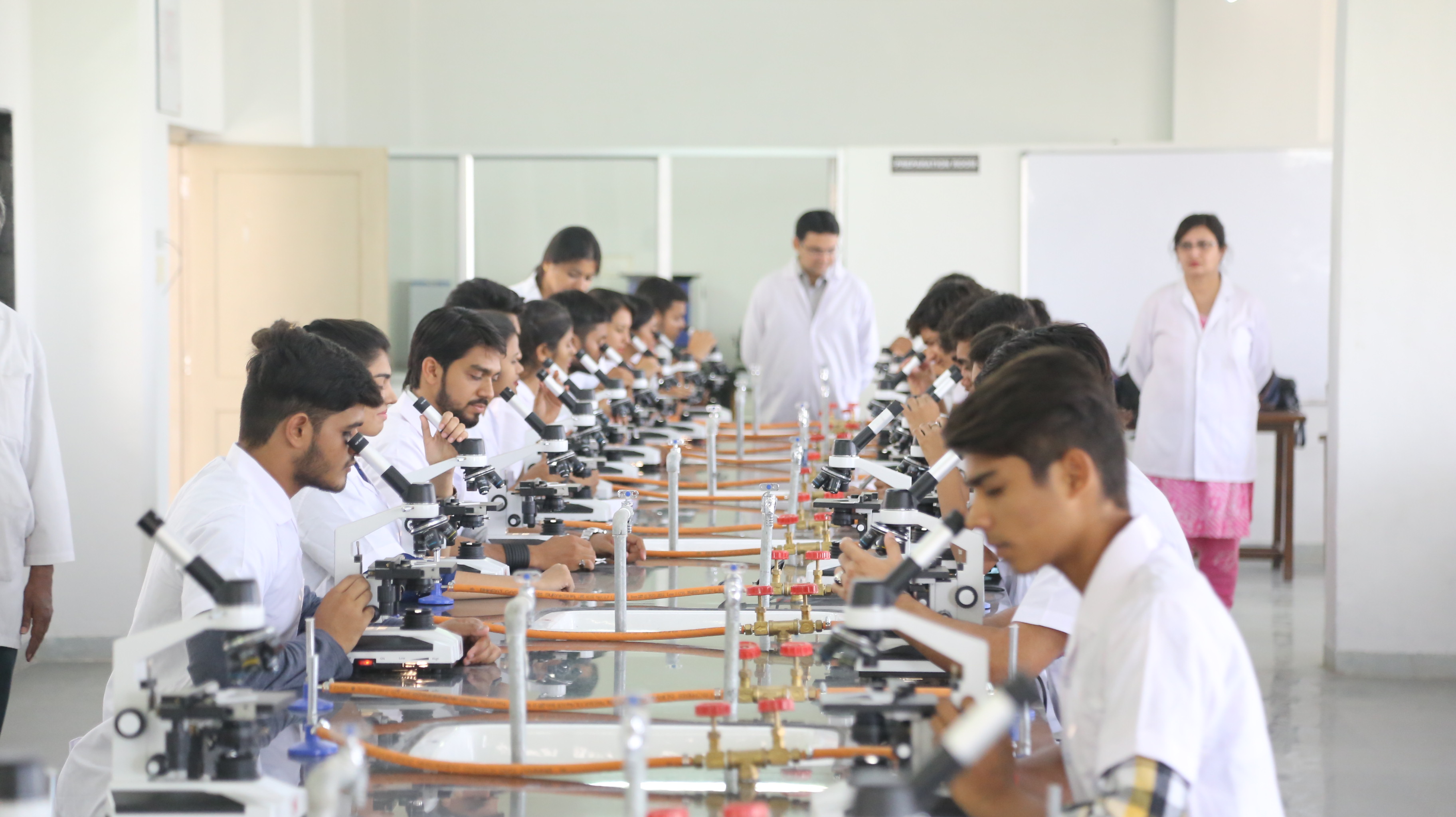 Parul University Labs(3)