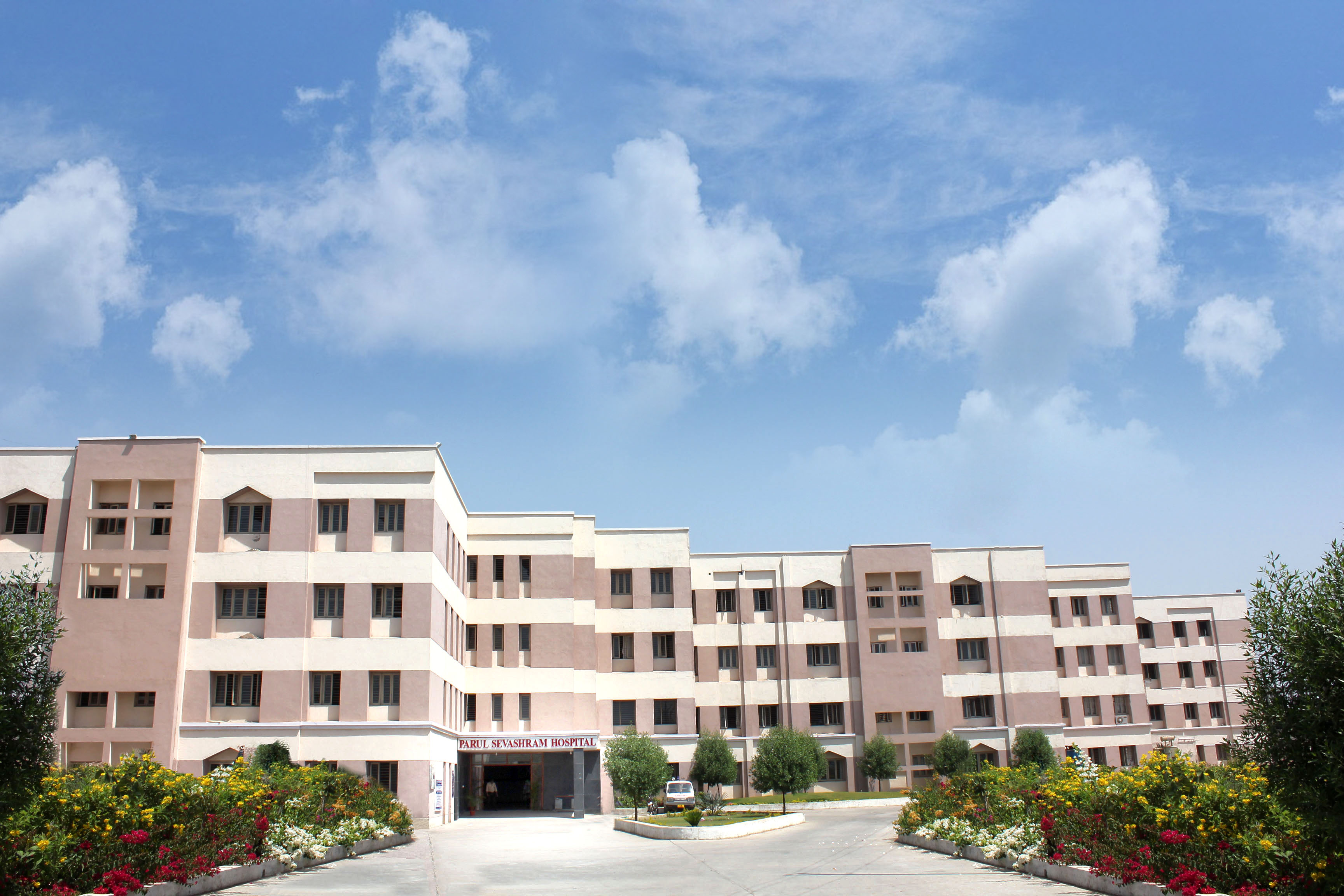 Parul University Medical Facility(1)