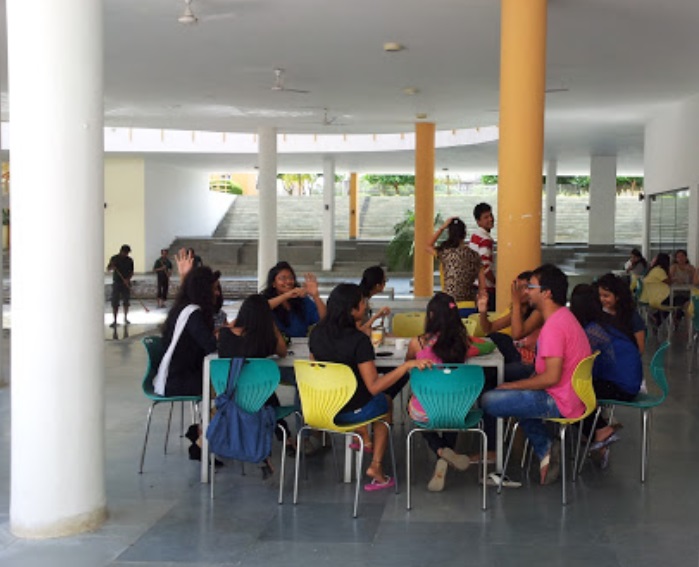 Pearl Academy Jaipur Cafeteria / Mess