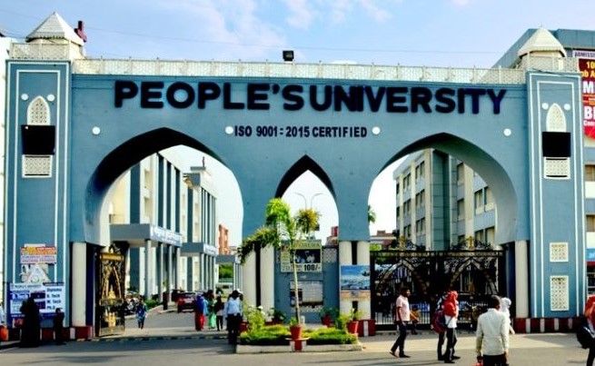 People's University Entrance