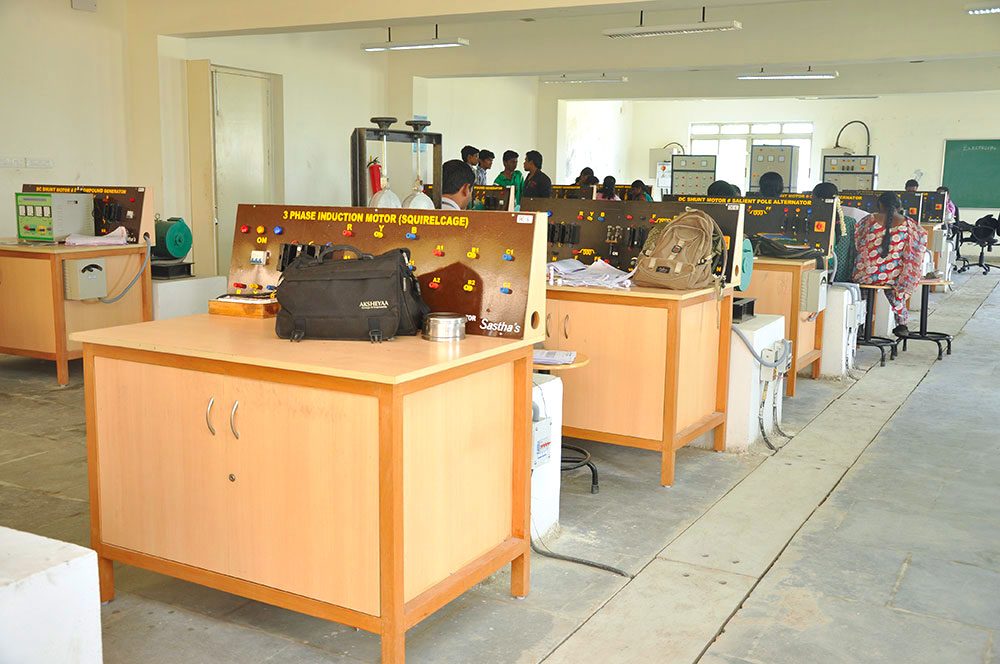 PERI Institute of Technology Labs(4)