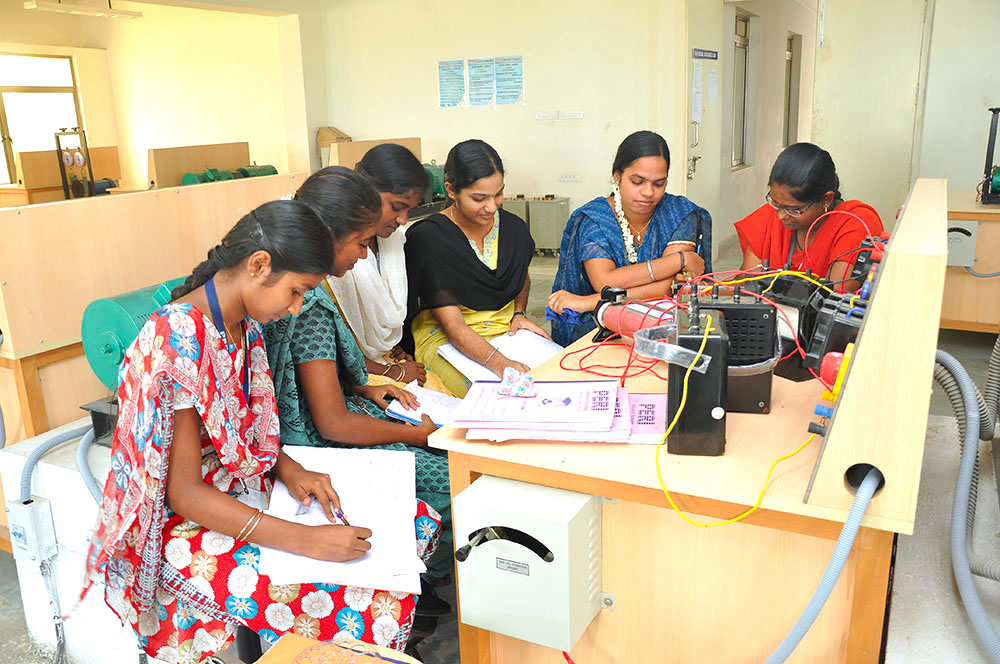 PERI Institute of Technology Labs(5)