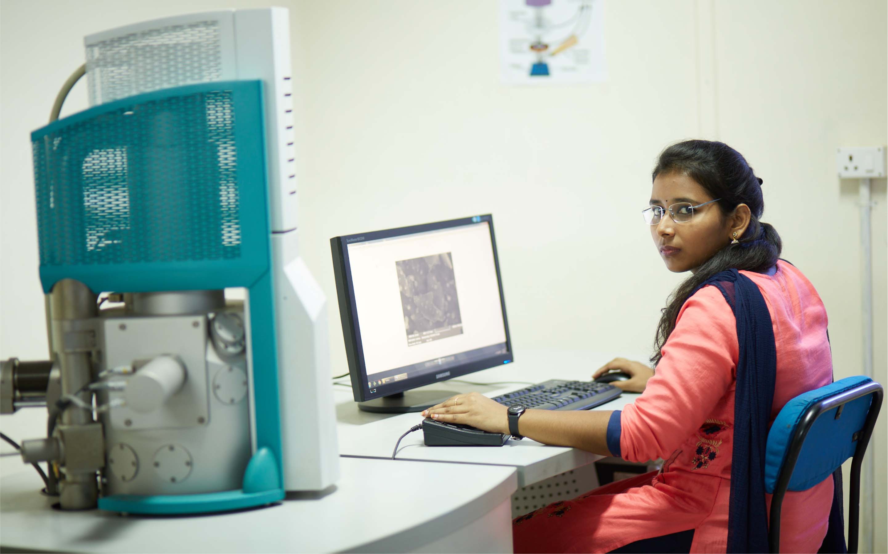 Periyar Maniammai University Labs(8)