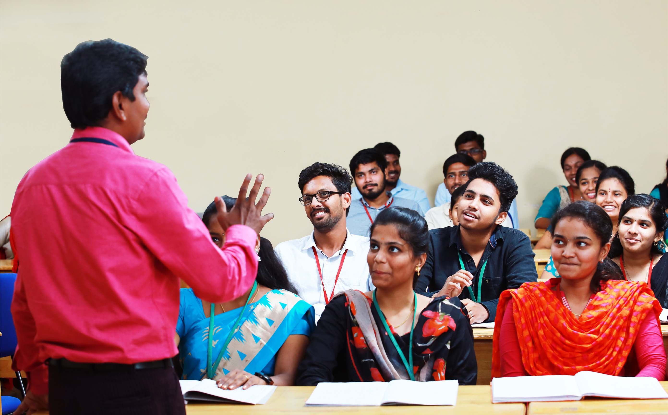 Periyar Maniammai University Classroom(1)