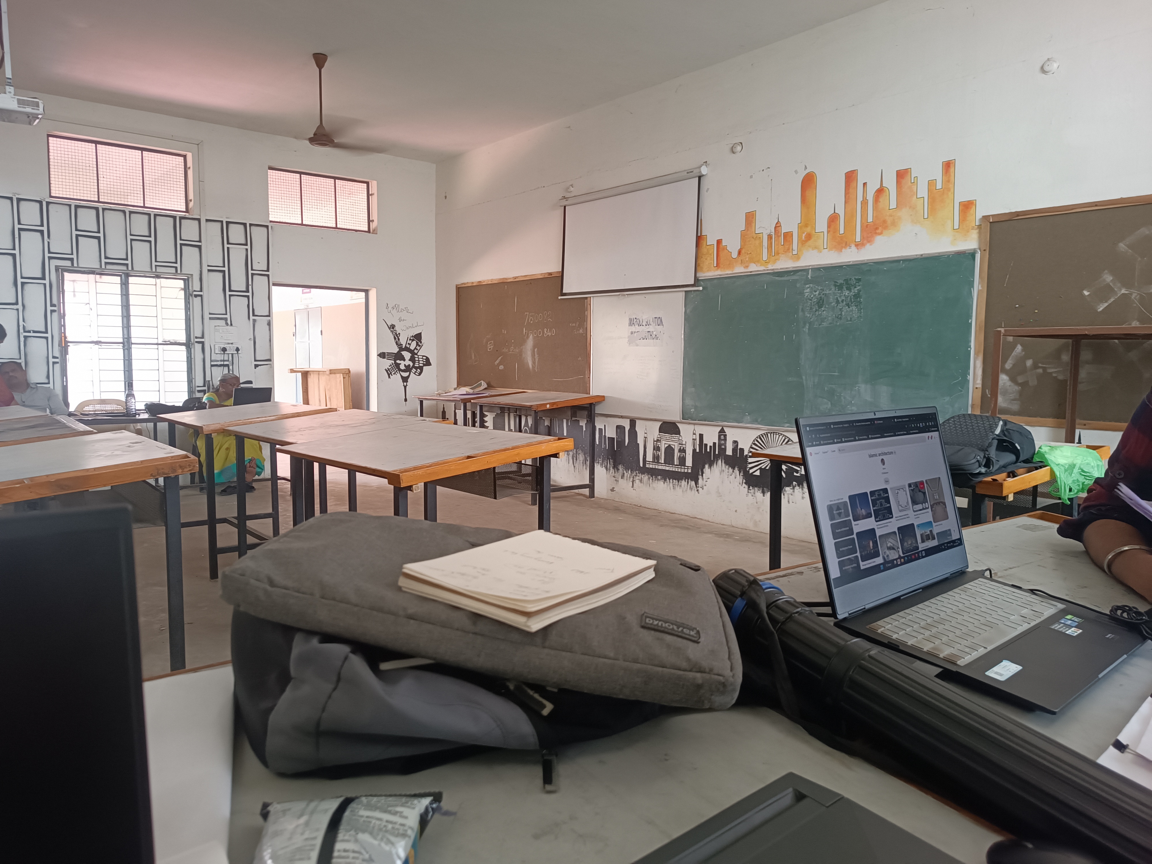 Periyar Maniammai University Classroom(4)