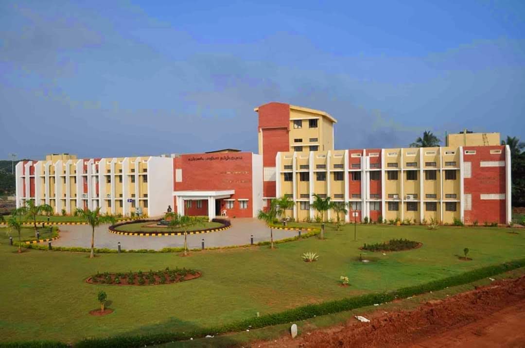 Pondicherry University Campus Building(1)