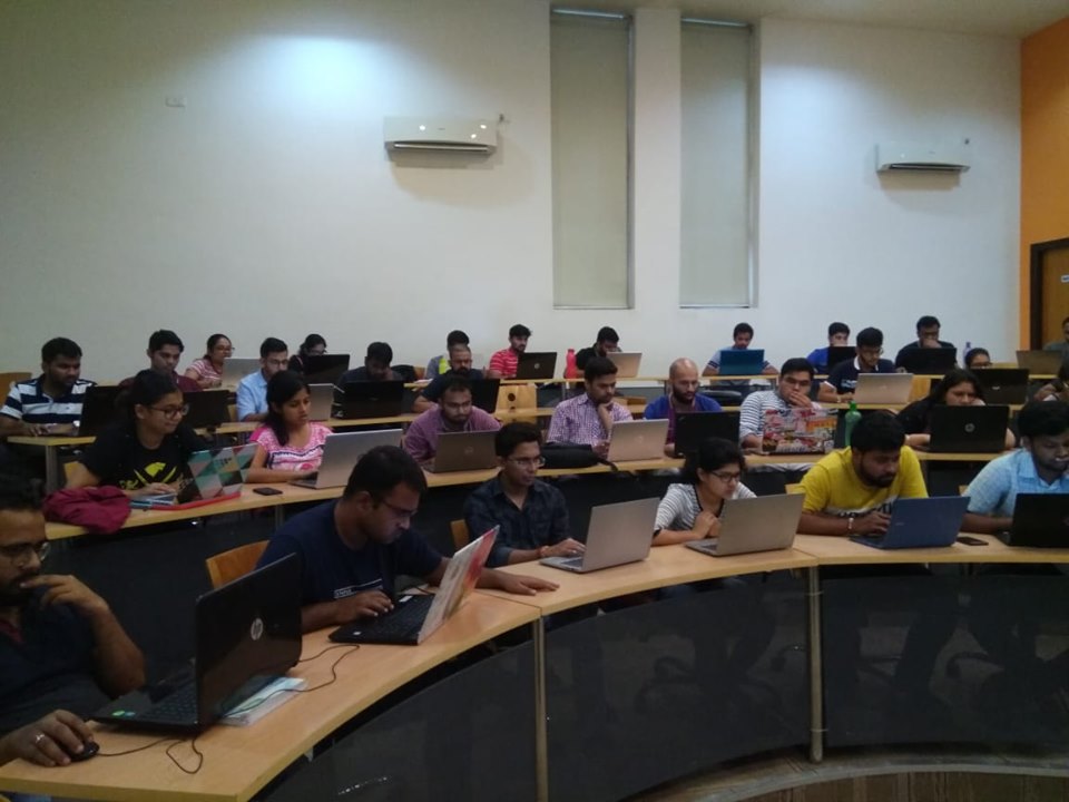 Praxis Business School Classroom(3)