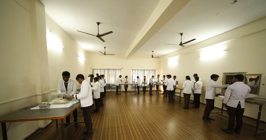 R.R. Group of Institutions Labs(1)
