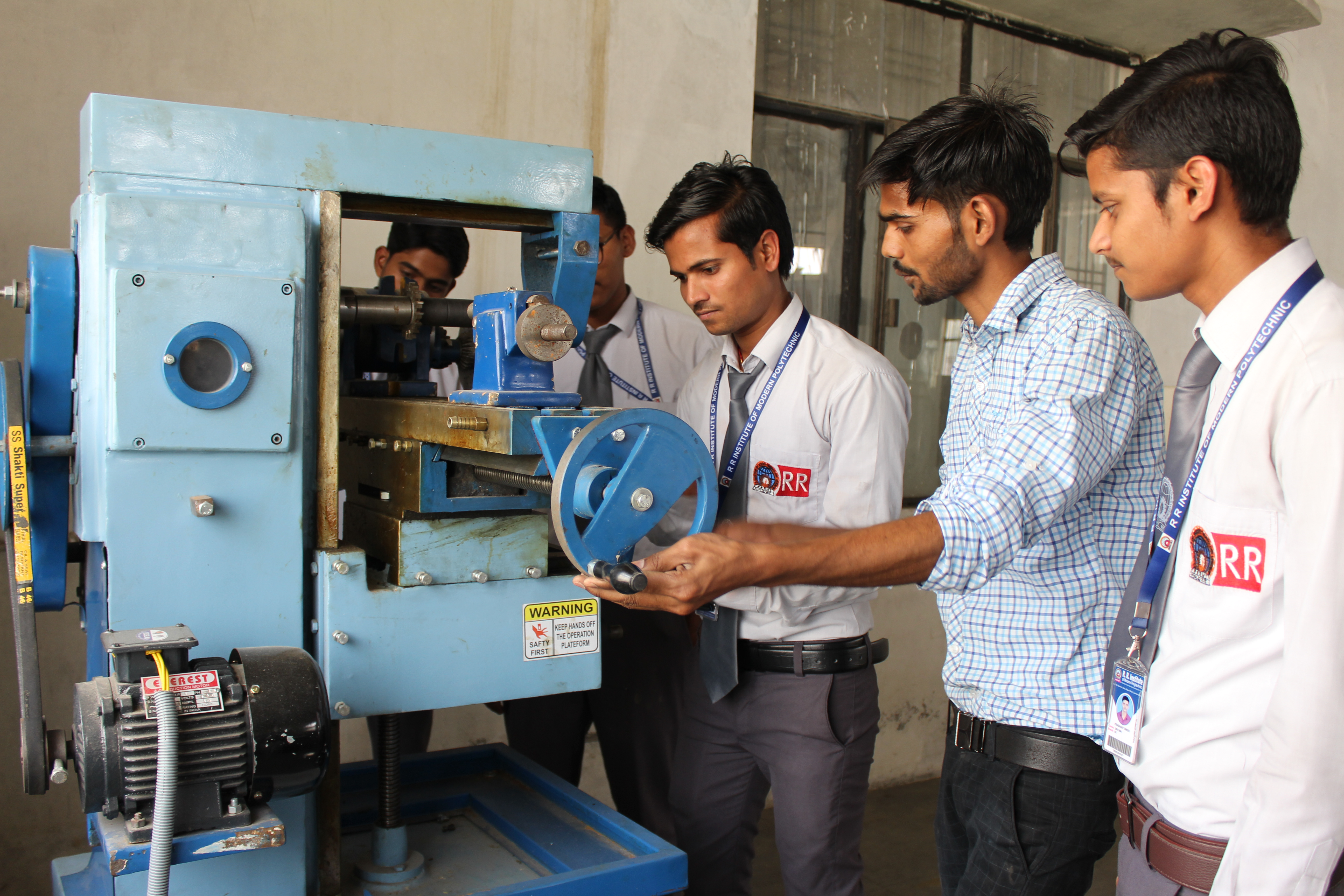 R.R. Group of Institutions Labs(6)