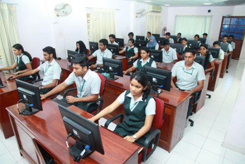 Rajagiri College of Social Sciences Labs(1)