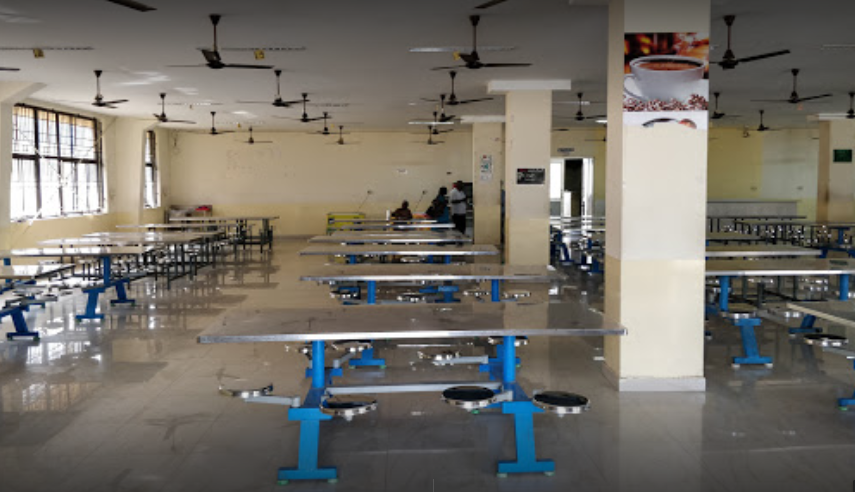Rajalakshmi Institute of Technology Cafeteria / Mess
